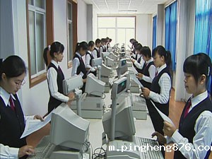 石家庄财经商贸学校模拟收银实训室